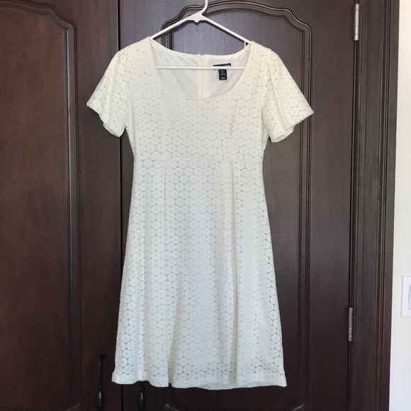 H&M Dresses & Skirts - H&M Lace Dress